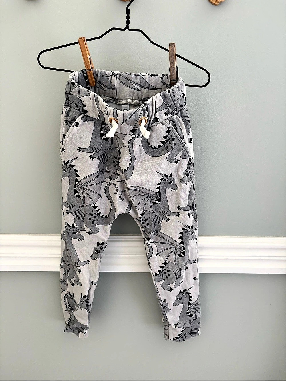 Dear Sophie Dragon Print Jogger Pants in Gray & Black